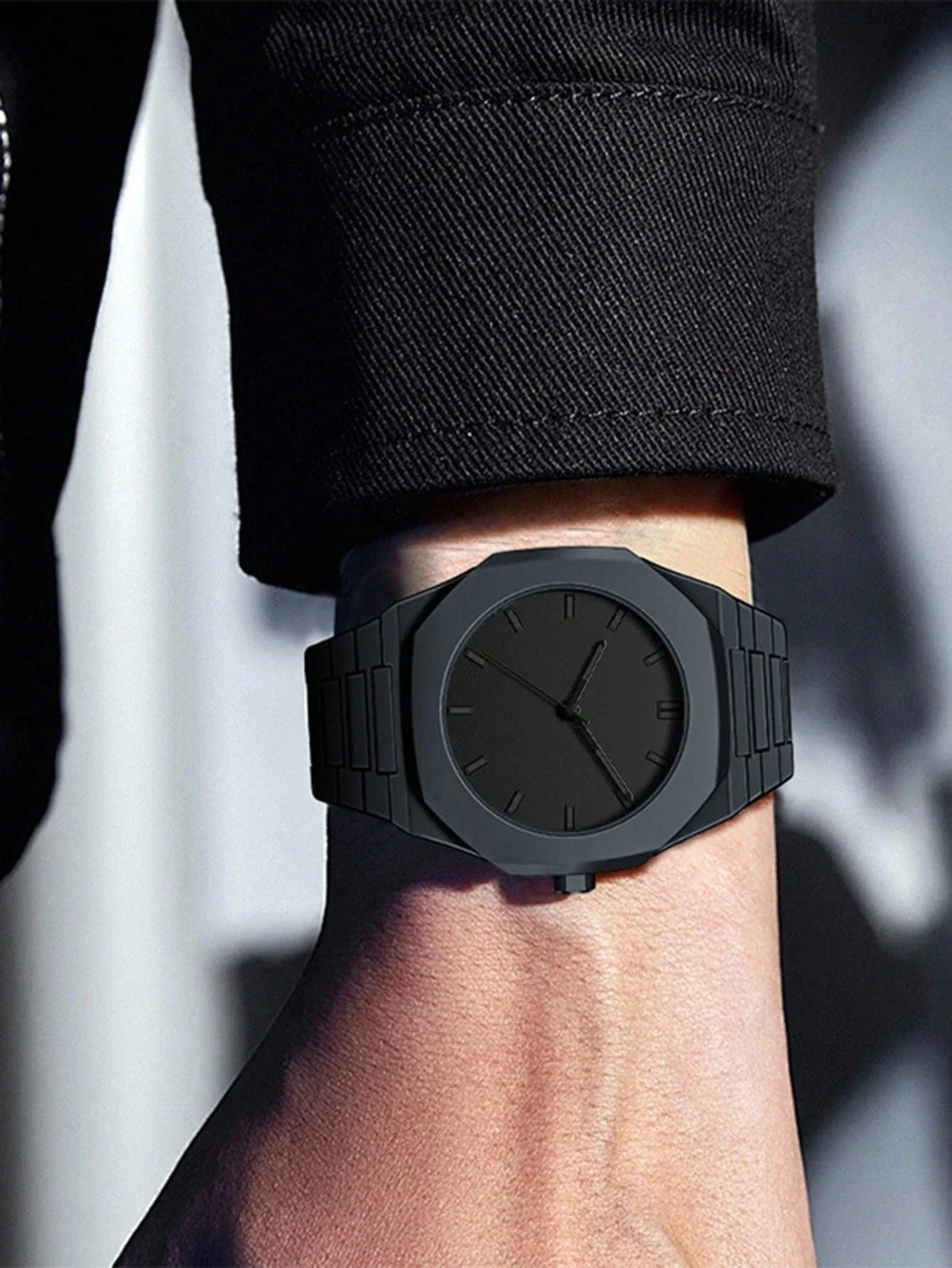 1pc Luxury Design Men's Quartz Watch, Quartz Mechanism, ABS Band - KHOY